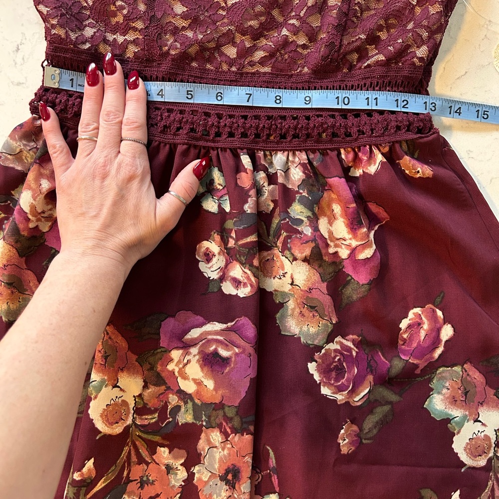 NWT Altar’d State Burgundy Floral Lace Bodice Dress Size Medium - Picture 16 of 16